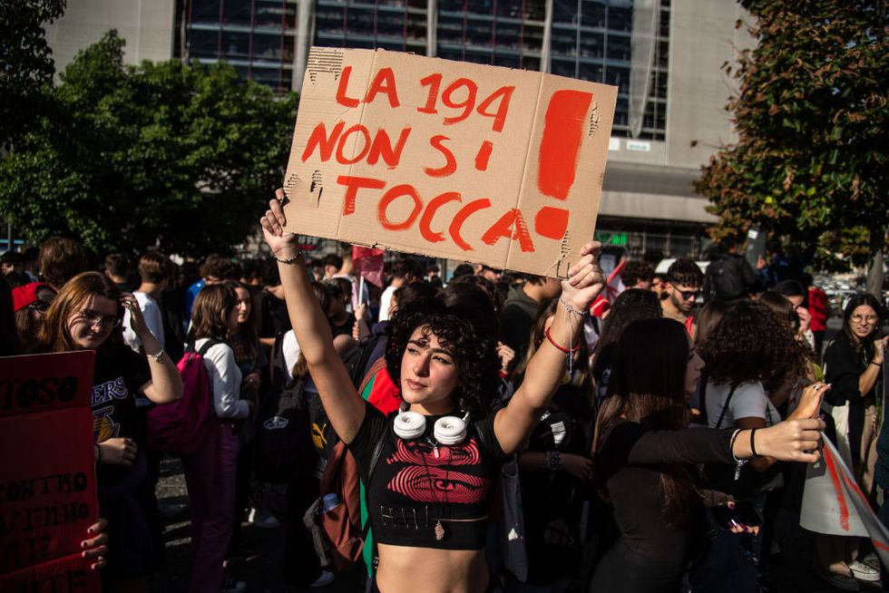 students in naples protest against fascism