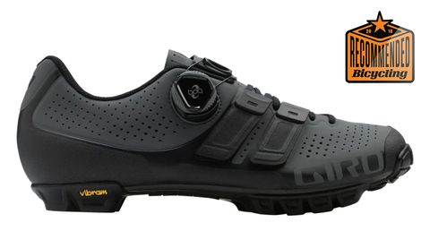 Shoe, Footwear, Black, Outdoor shoe, Walking shoe, Athletic shoe, Sportswear, Hiking shoe, Sneakers, Running shoe, 