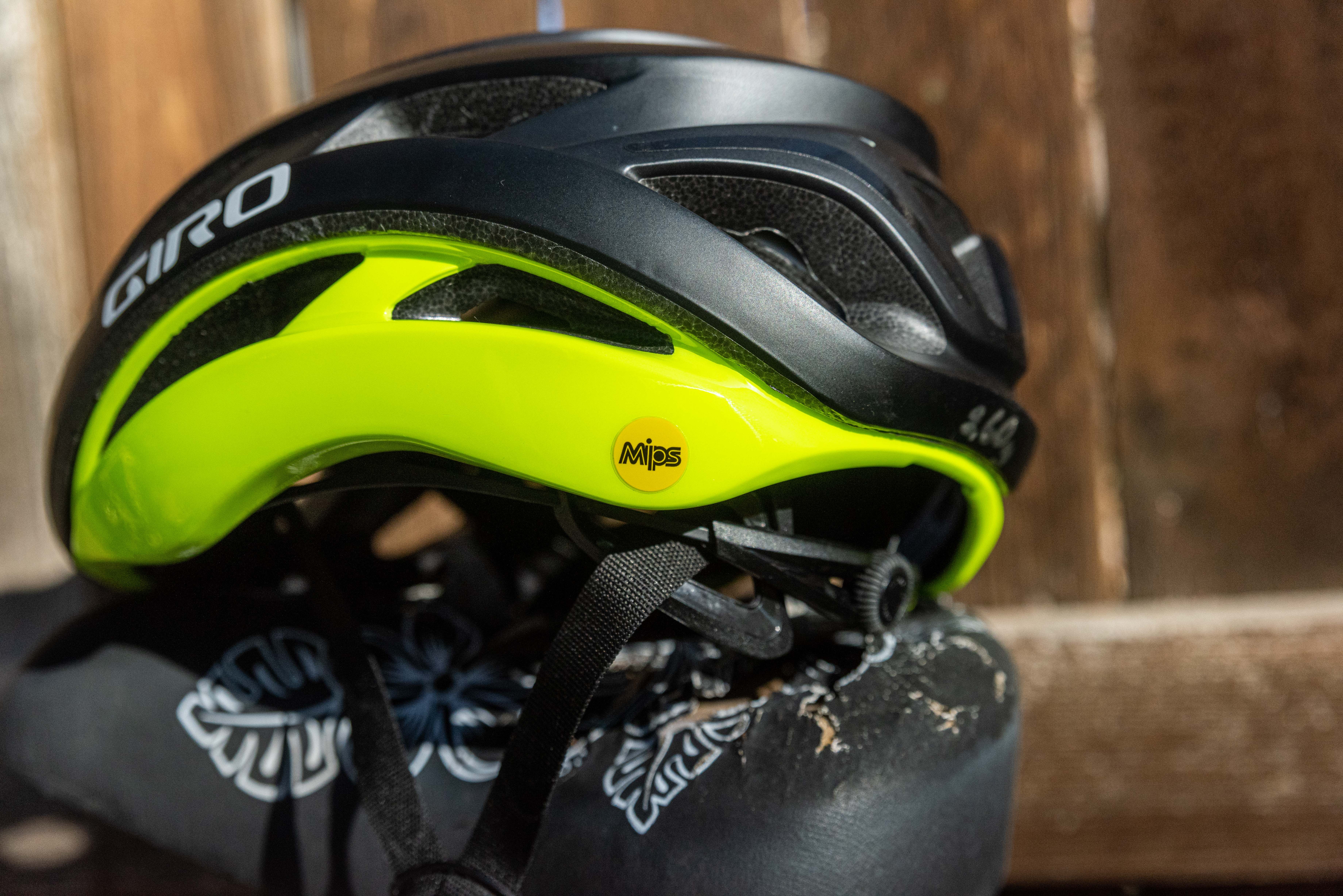 Giro Helios Spherical - Best Helmets