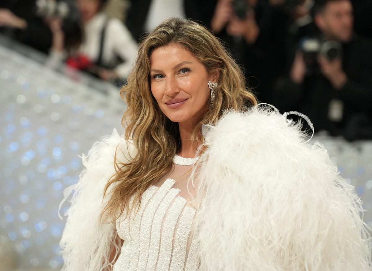 Gisele Bündchen Looks Unrecognisable With A Blonde Bob Hair Transformation