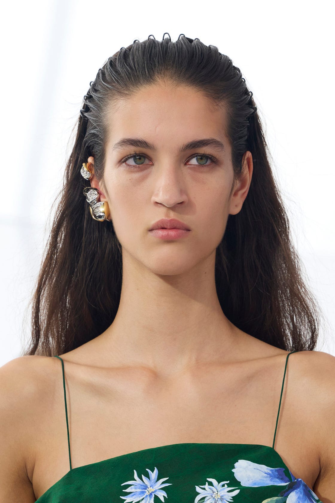 single earring trend