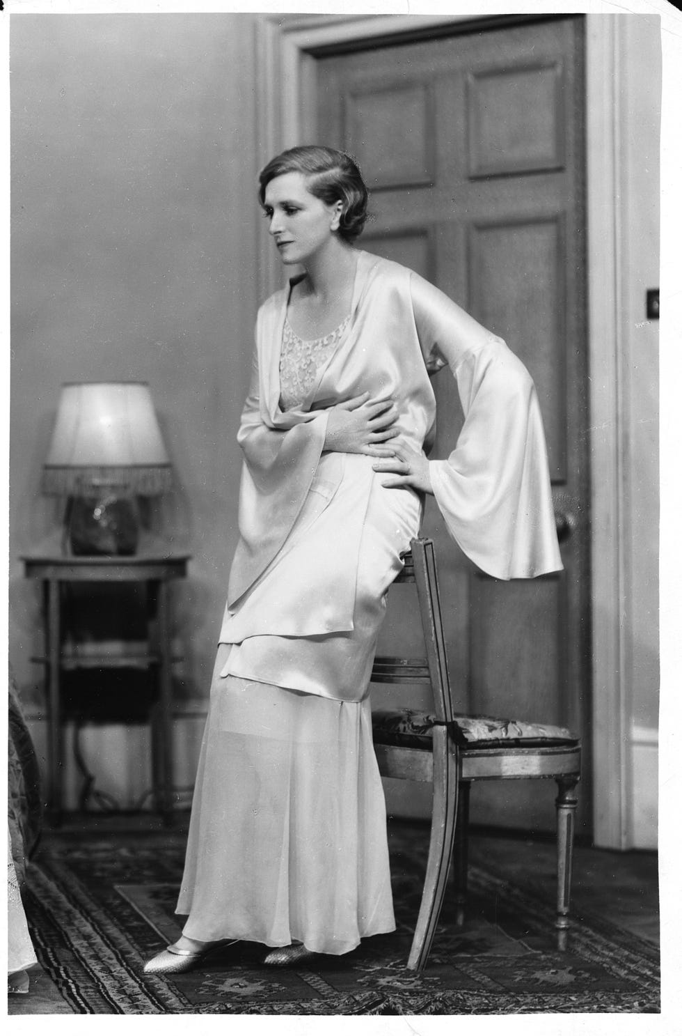 Dame Gladys Cooper's 11 Style Moments - Gladys Cooper Fashion Legacy