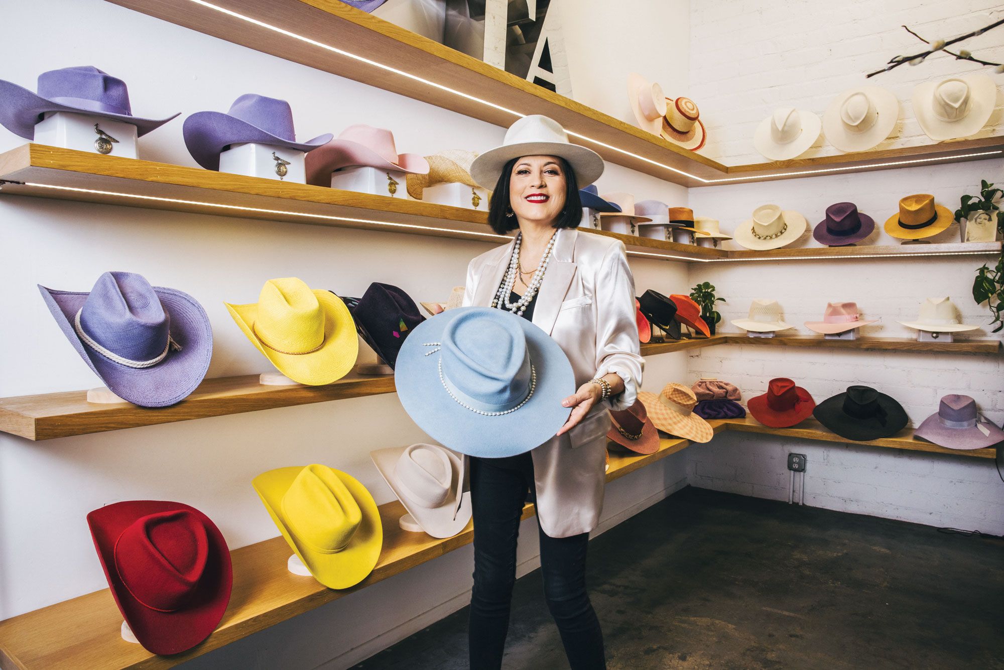 Ladies hat shops clearance near me