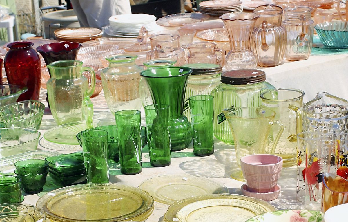 glassware for sale at flea market