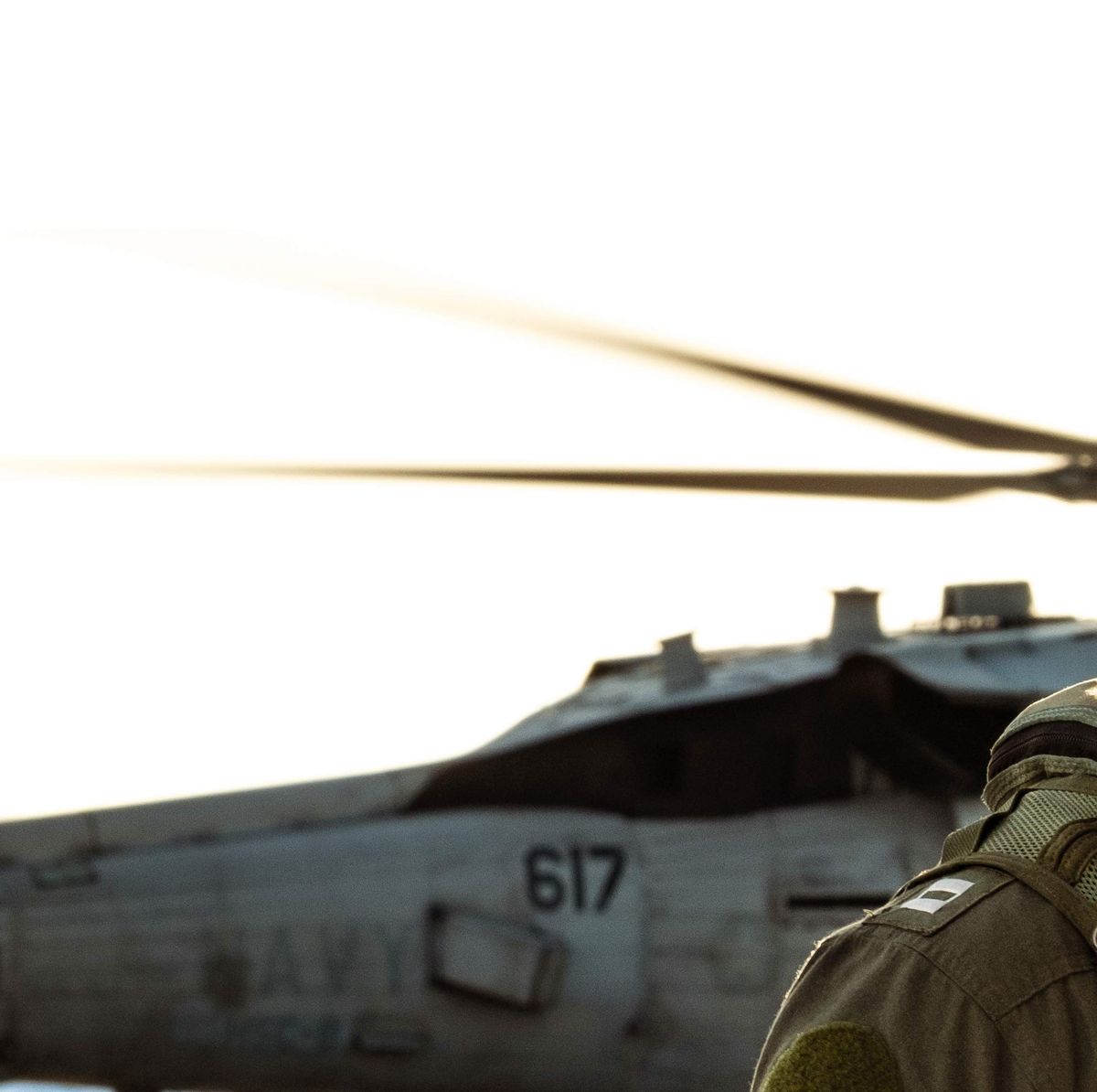 Reiver — Glen Powell as Lt. Jake Hangman Seresin Top Gun