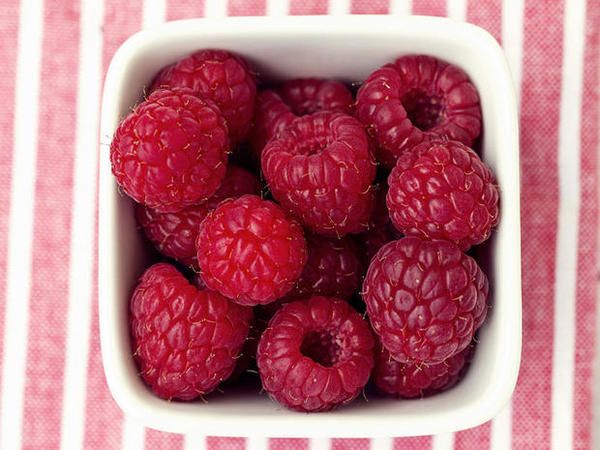 Berry, Raspberry, Food, Fruit, Plant, Superfood, Superfruit, Natural foods, Produce, Ingredient, 