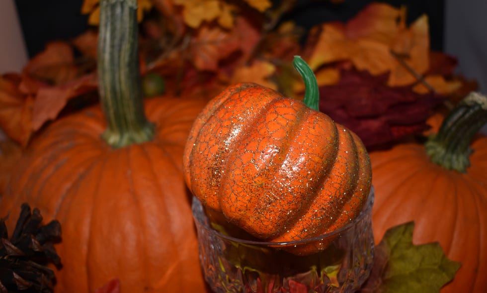 decorative thanksgiving table