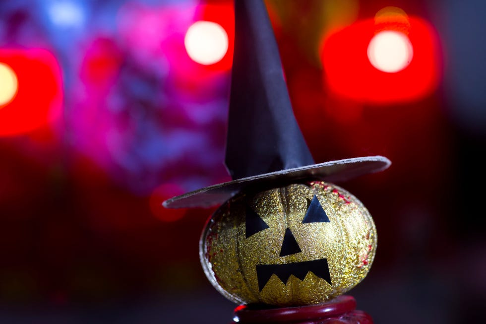 halloween pumpkin statue, background of smoke