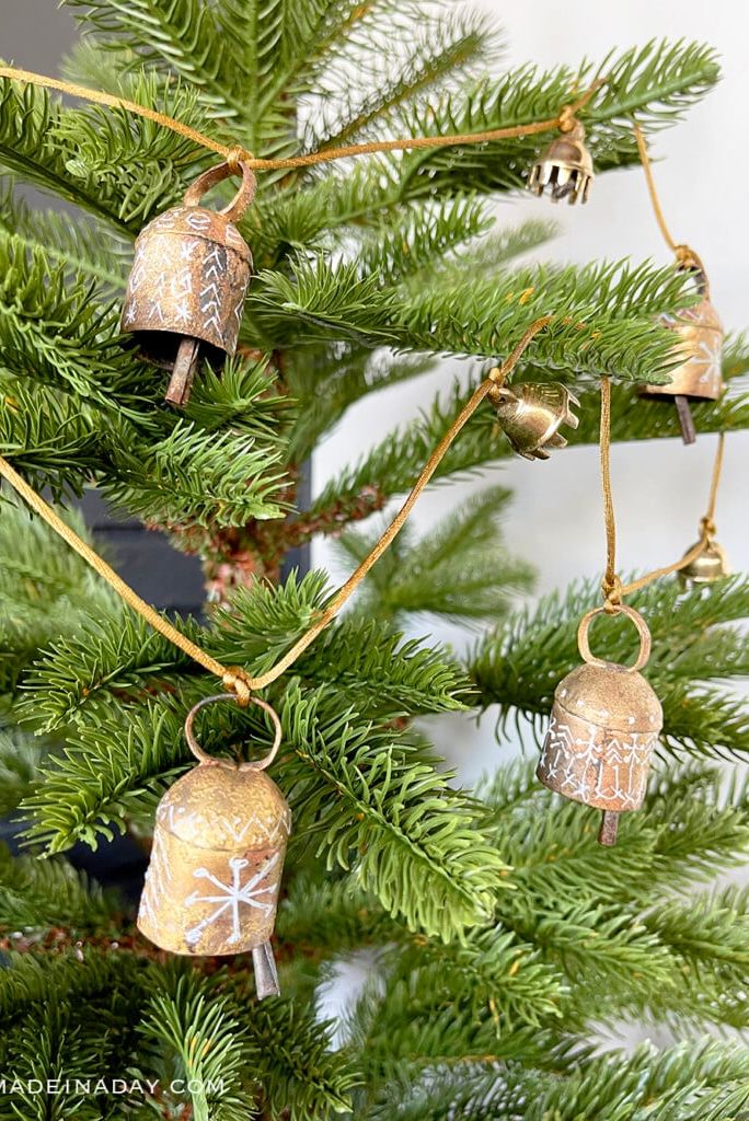 36+ Easy Christmas Crafts for Adults - Natural Beach Living