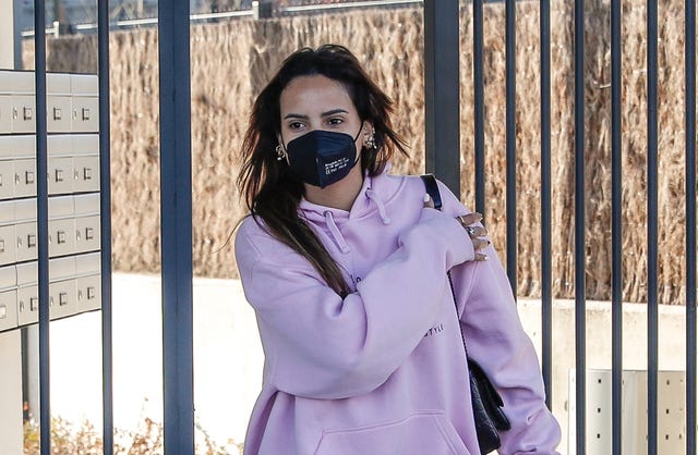 gloria camila ortega habla por primera vez tras la emisión de la docuserie de su hermana, rocío carrasco