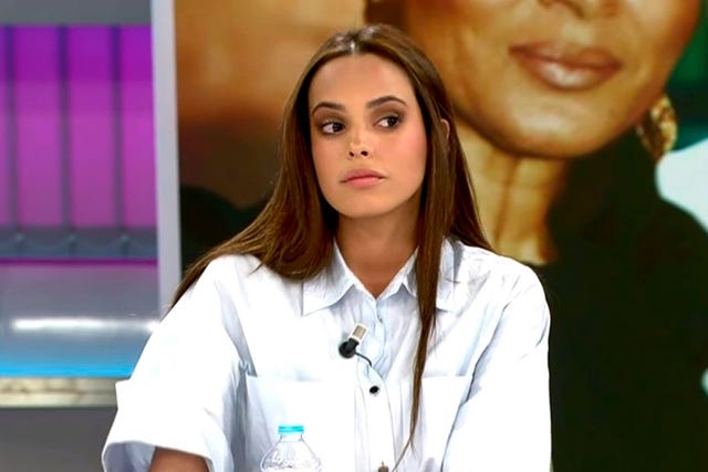 gloria camila defiende a ana maría aldón