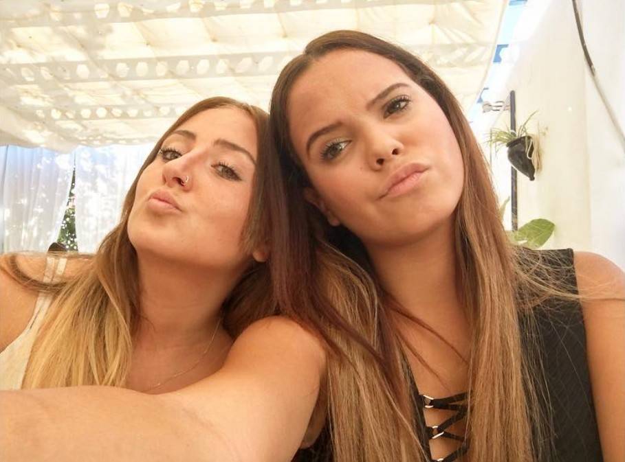 Gloria Camila y Rocio Flores