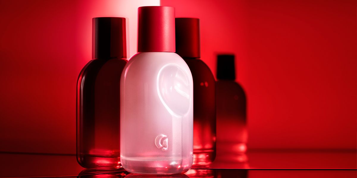 Bottle, Red, Product, Glass bottle, Perfume, Liquid, Still life photography, Material property, Fluid, Cosmetics, 
