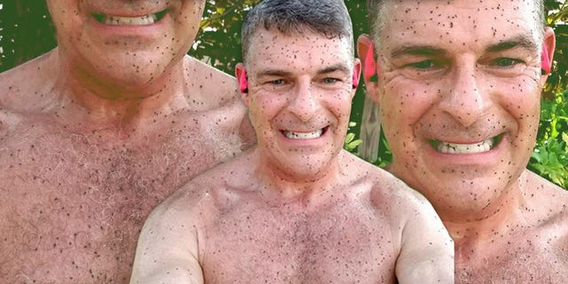 Face, Skin, Facial expression, People, Head, Nose, Chin, Mud, Smile, Barechested, 