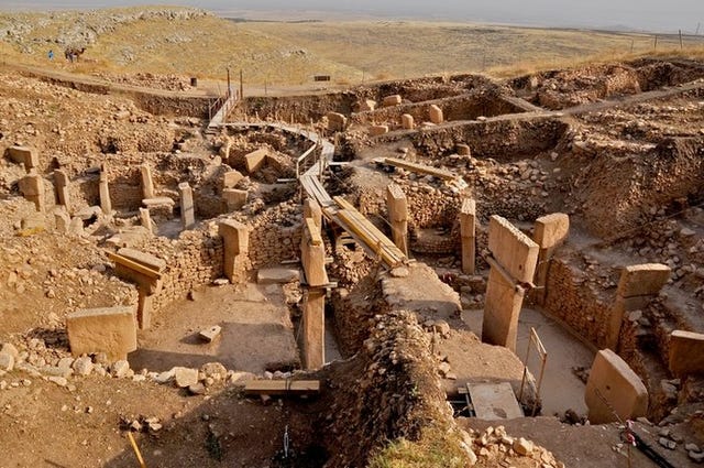 Beren Saat grabará en Göbeklitepe para Netflix