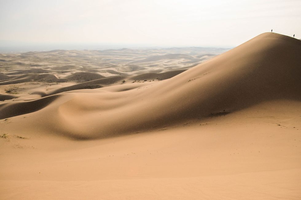 Desert, Sand, Erg, Natural environment, Aeolian landform, Dune, Singing sand, Sky, Sahara, Landscape, 