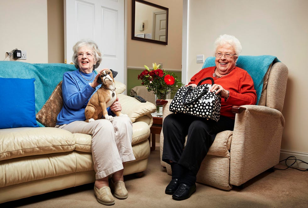 gogglebox – mary and marina
