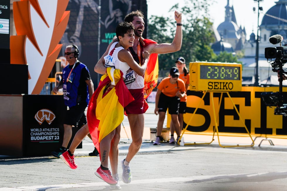 el barrio de la marcha española en budapest