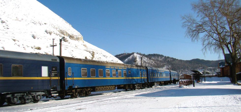 Transport, Train, Rolling stock, Railway, Snow, Passenger car, Mode of transport, Vehicle, Railroad car, Locomotive, 
