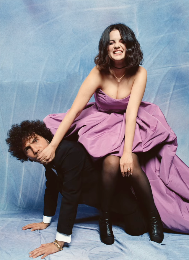 Selena Gomez and Benny Blanco Go To the Mall For a Prom Photo Shoot