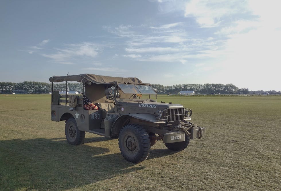 goodwood revival airfield transport