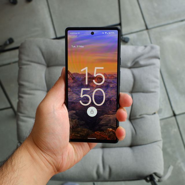 Google Pixel 7 Hands-On: $599 Flagship Brings New Photo-Editing Features -  CNET