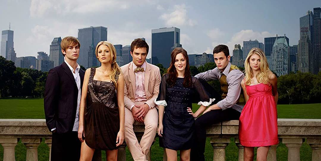 Uhhh so this is the cover photo for Gossip Girl on HBOMax.who