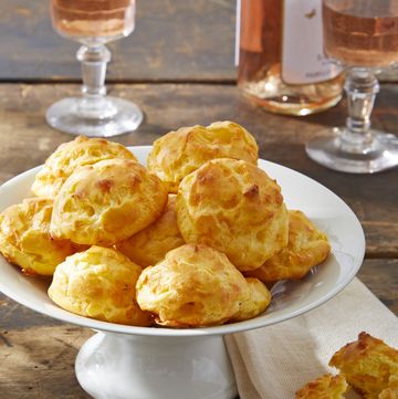 gougeres french cheese puffs