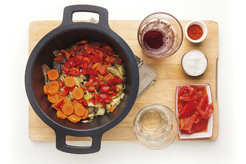 goulash o guiso de ternera con verduras 3