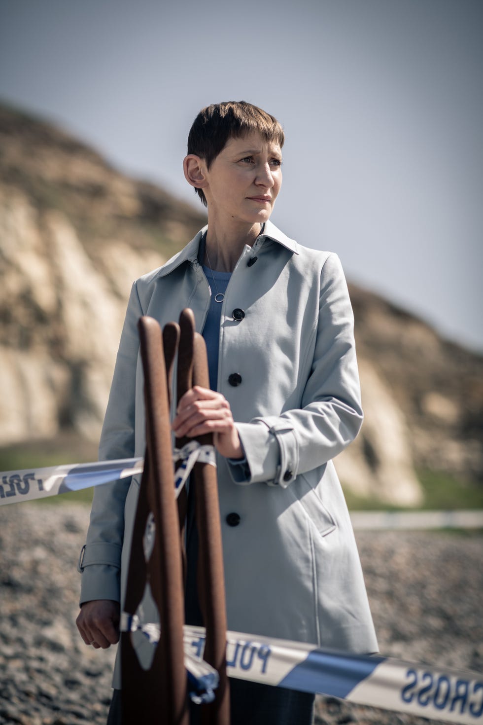 from tallstory pictures, for itvgrace: sr5, ep1 on itv1 and itvxpictured: laura elphinstone as dc bella moy.this photograph is (c) itv and can only be reproduced for editorial purposes directly in connection with the programme or event mentioned above, or itv plc. this photograph must not be manipulated [excluding basic cropping] in a manner which alters the visual appearance of the person photographed deemed detrimental or inappropriate by itv plc picture desk. this photograph must not be syndicated to any other company, publication or website, or permanently archived, without the express written permission of itv picture desk. full terms and conditions are available on the website www.itv.com/presscentre/itvpictures/terms contact: pat.smith@itv.com