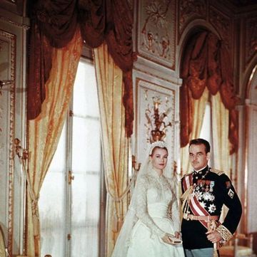 グレース・ケリーとモナコのレーニエ大公の結婚式時の写真