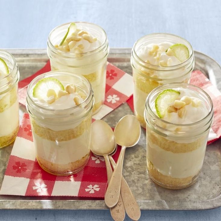 key lime cakes in a jar
