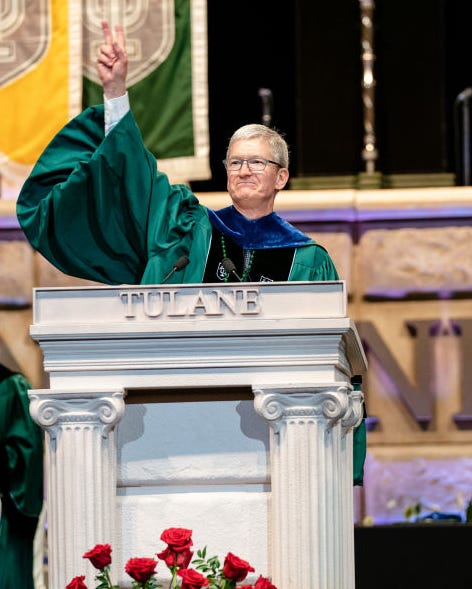 graduation speeches tim cook