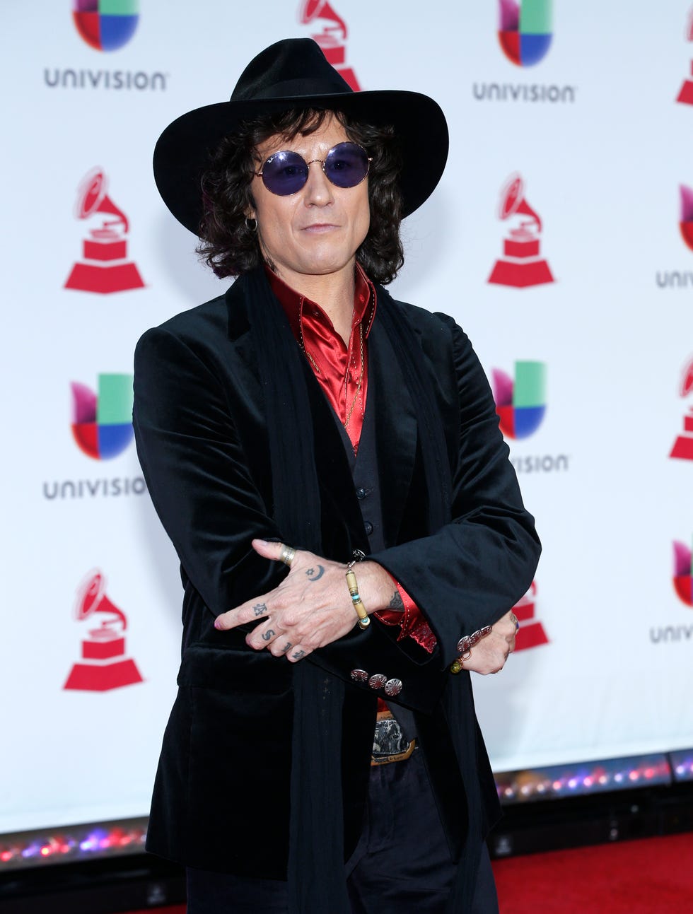 Eyewear, Fashion, Carpet, Fashion accessory, Fashion design, Event, Hat, Performance, Premiere, Red carpet, 