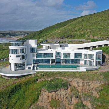 grand designs lighthouse, chesil cliff house in croyde, devon, for sale