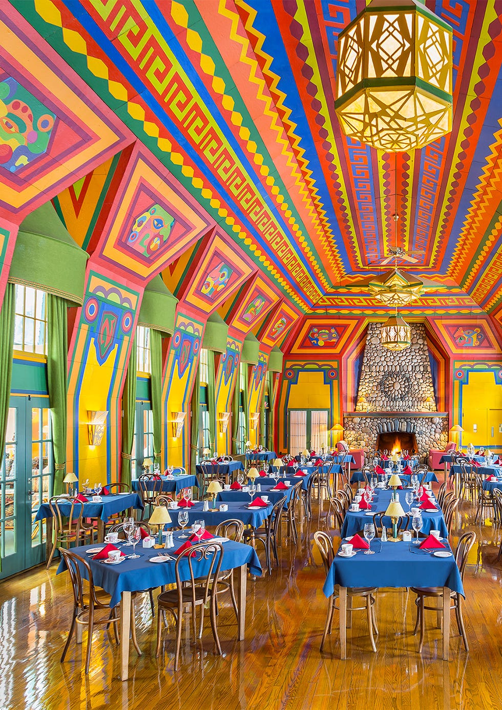 naniboujou lodge dining room grand marais minnesota