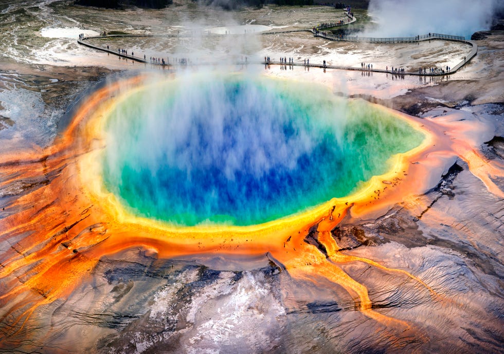grand prismatic spring, midway geyser, yellowstone