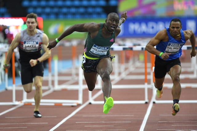 grant holloway bate el récord mundial de 60m vallas en madrid