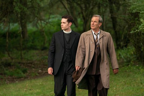 masterpiecegrantchester, season 5episode onesunday, june 14, 2020 900 – 1000pm etwhen a student from an all female college is found dead, will and geordie must infiltrate the murky world of campus politics and university drinking societies to find the killershown from left to right tom brittney as will davenport and robson green as geordie keatingfor editorial use onlycopyright kudositvmasterpiece