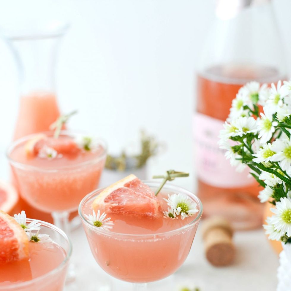 Peach Mimosa - A Seasoned Greeting - A tropical mimosa for brunch