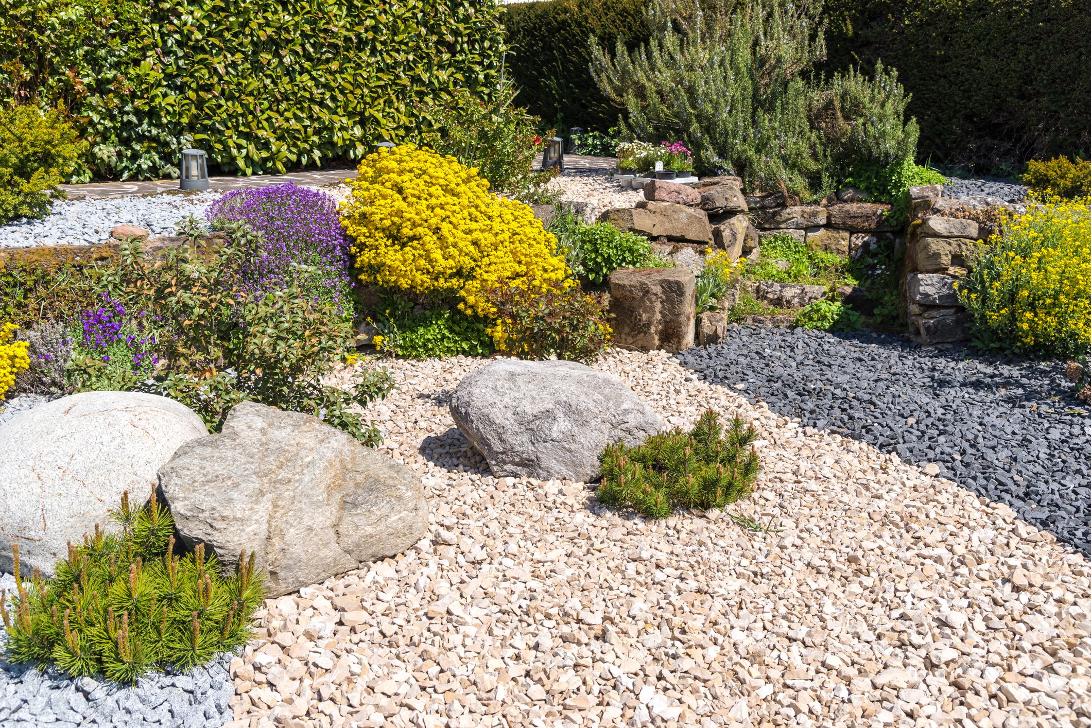 Gravel flower store bed