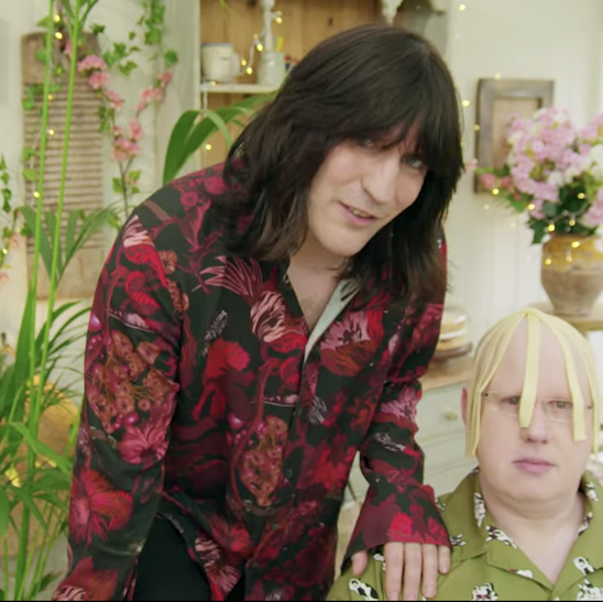 Noel Fielding Is A Huge Goofball On The Set Of ‘The Great British ...