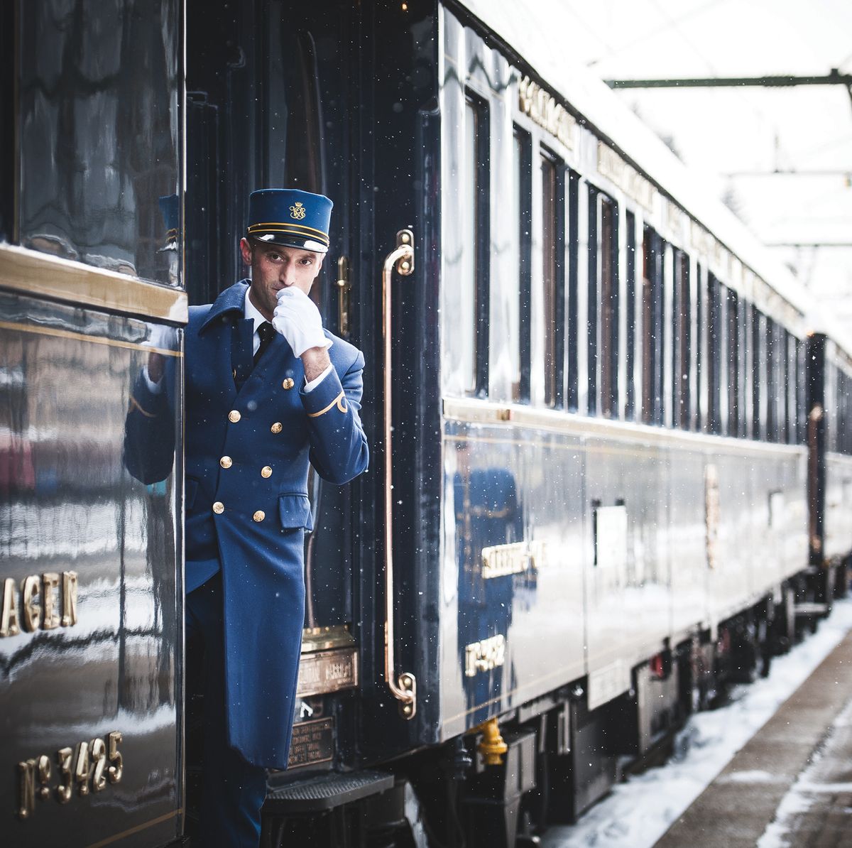 Photos of First-Class Cars on Trains Around the World