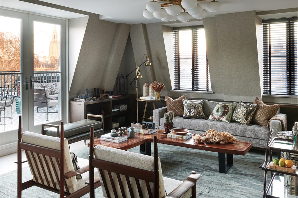 Luxury London penthouse with an interior by Hubert Zandberg