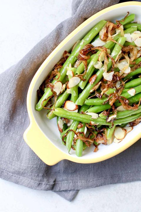 green beans caramelized onions and almonds