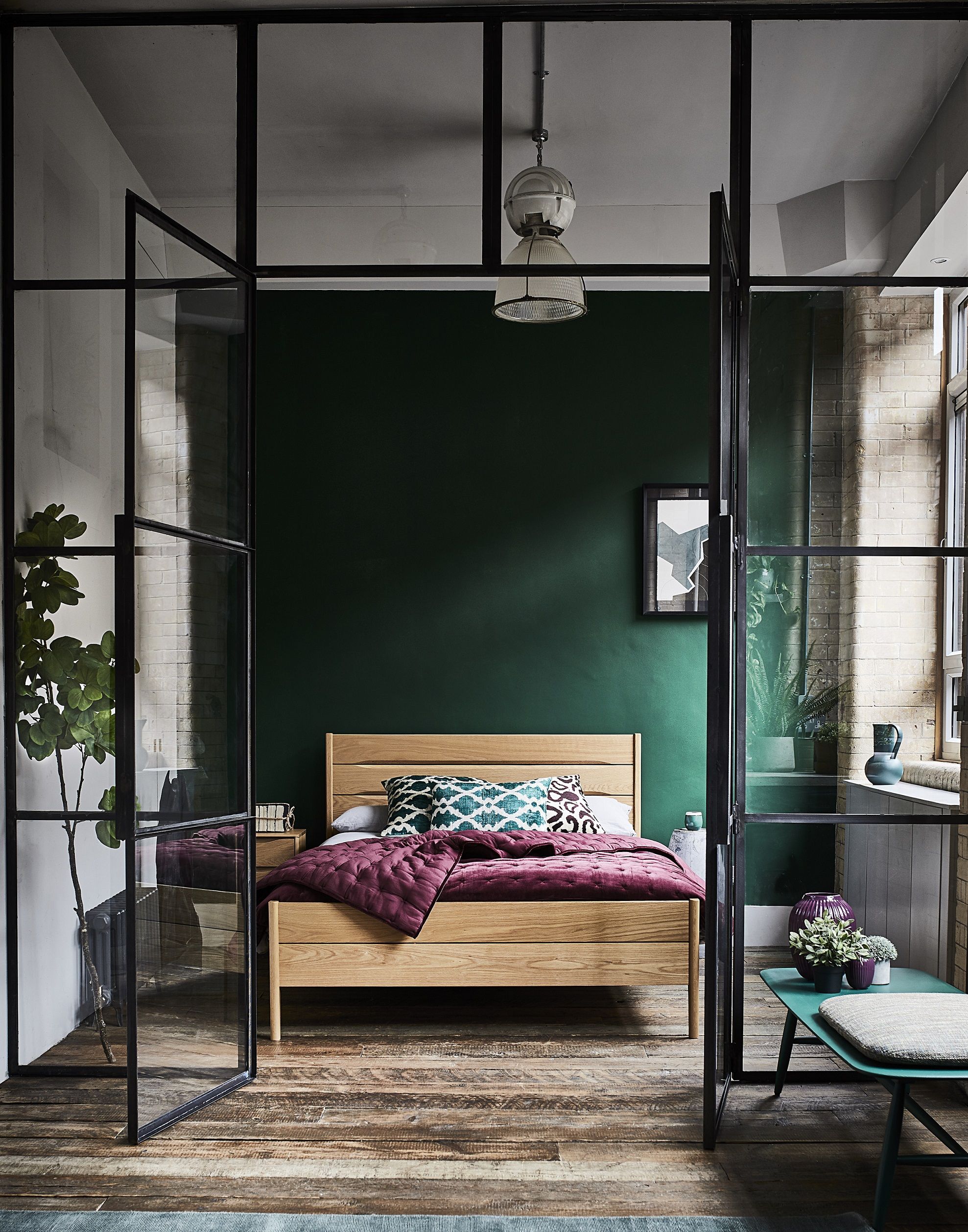 Emerald Green Home Decor Ideas [Room by Room] | Wallsauce UK
