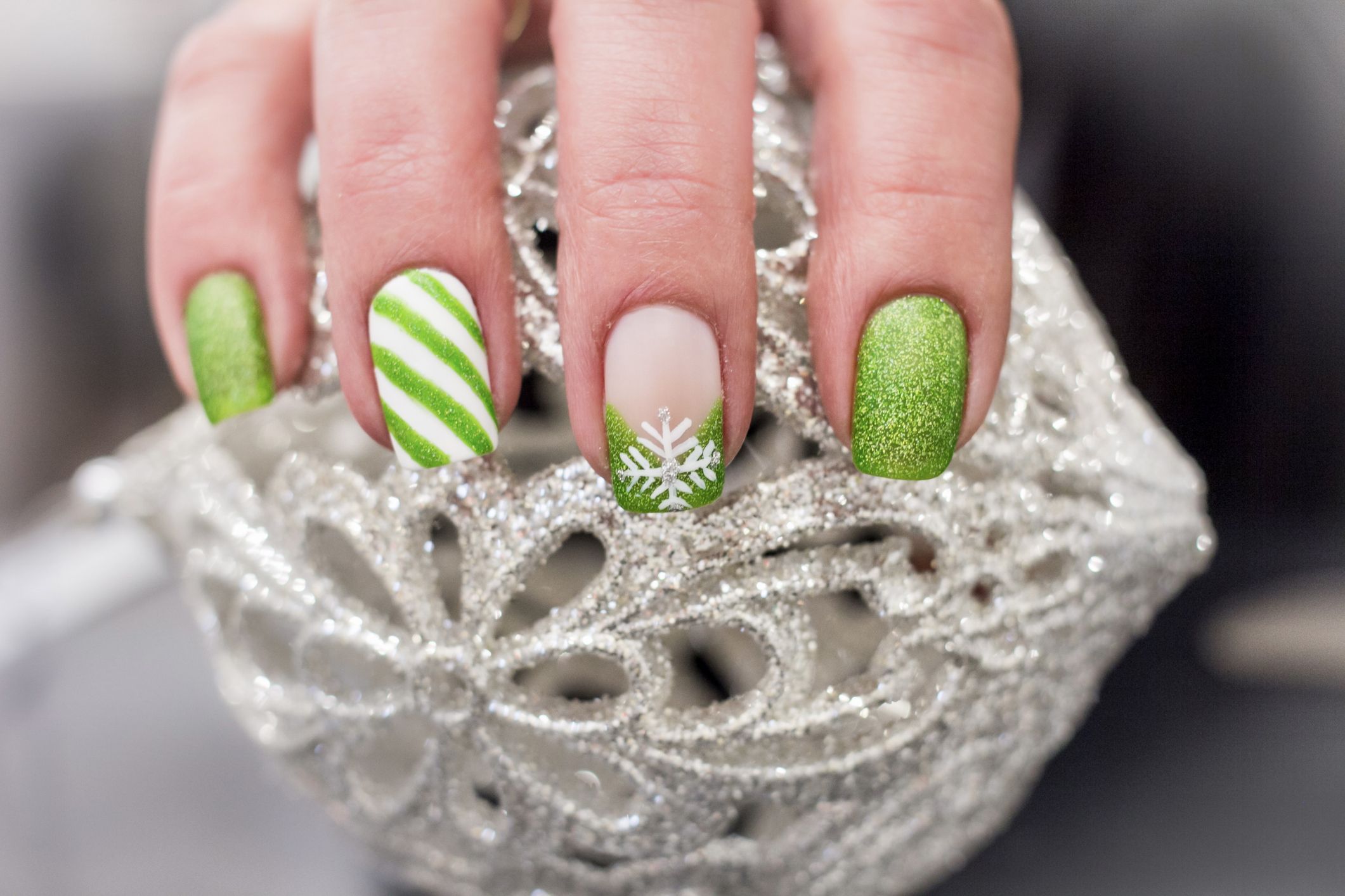 Get Festive with White Christmas Nails + Glitter: A Sparkling Holiday Look