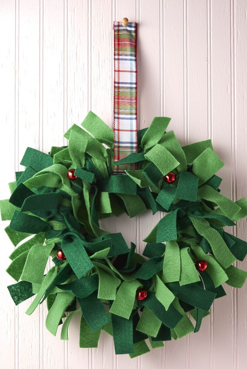 christmas crafts for kids felt ties wreath