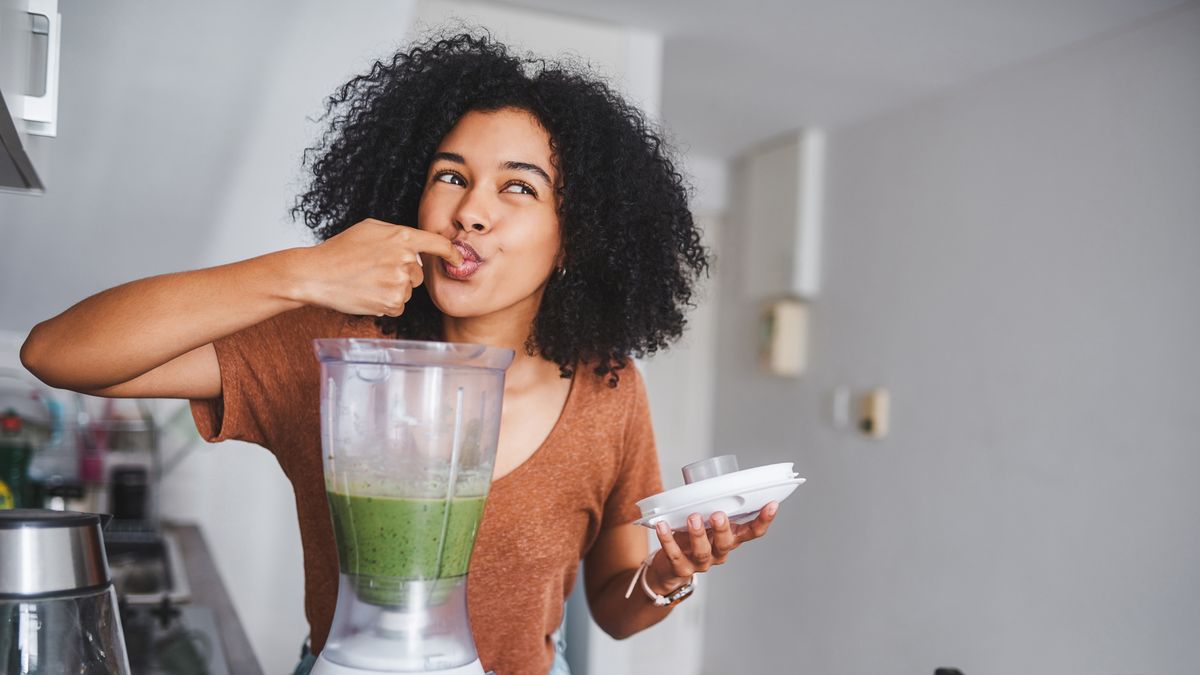 preview for WWE Star Bianca Belair Lets Us In On Her Fruit Protein Smoothie And Avocado Salad Recipes In The Latest Episode Of 'Fridge Tours'