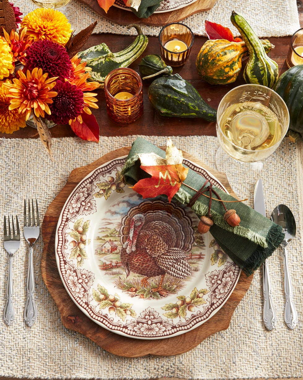 leaf place card and acorn napkin ring